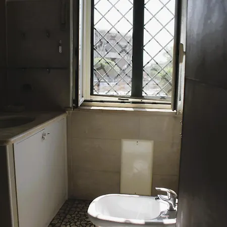 Apartment Punto Felice Stadio - Fuorigrotta Centro - *
