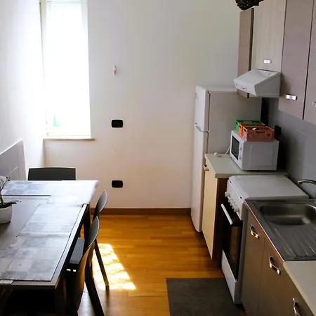 Punto Felice Stadio - Fuorigrotta Centro - * Neapel